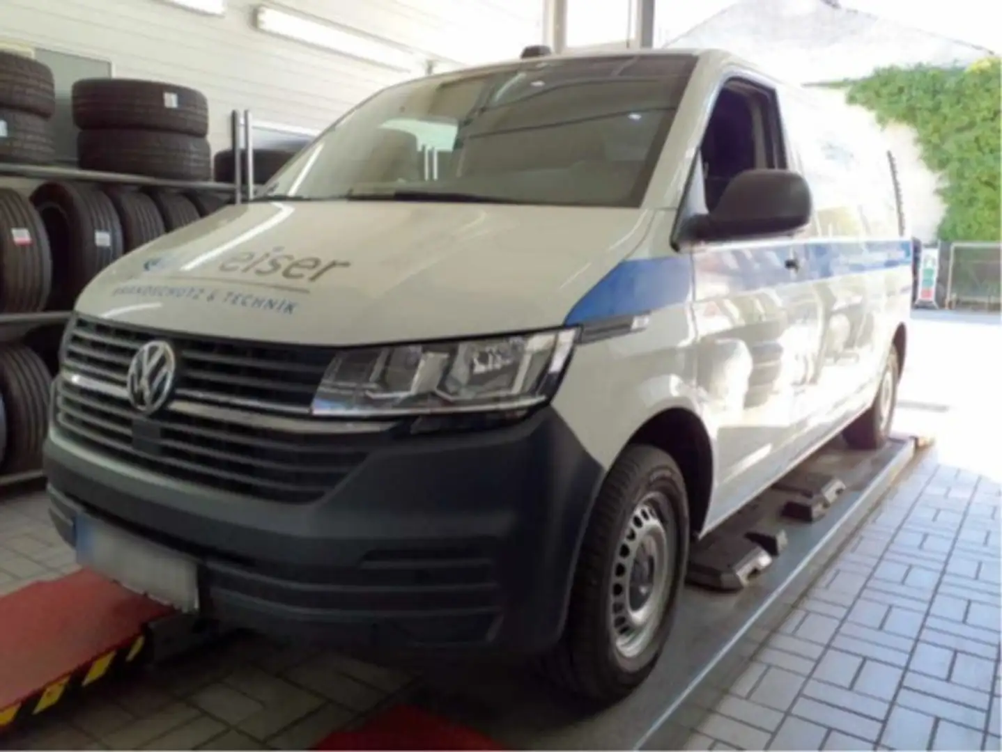 Volkswagen T6.1 Transporter Kasten 2.0l TDI 110kW DSG AHK Nav Blanc - 1