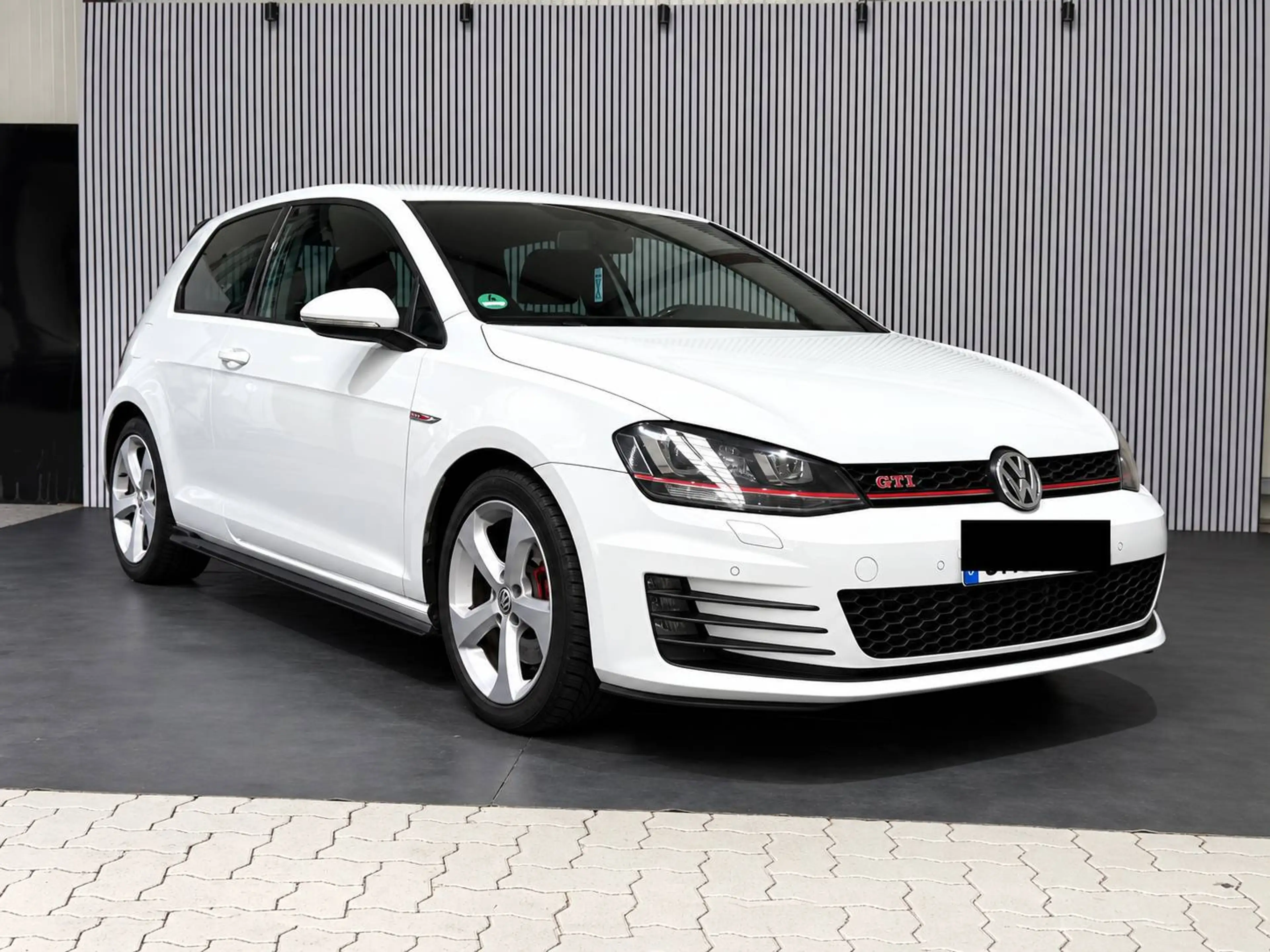 Volkswagen Golf GTI Golf VII Lim. GTI BMT*GOLF 7 GTI* — photo 3
