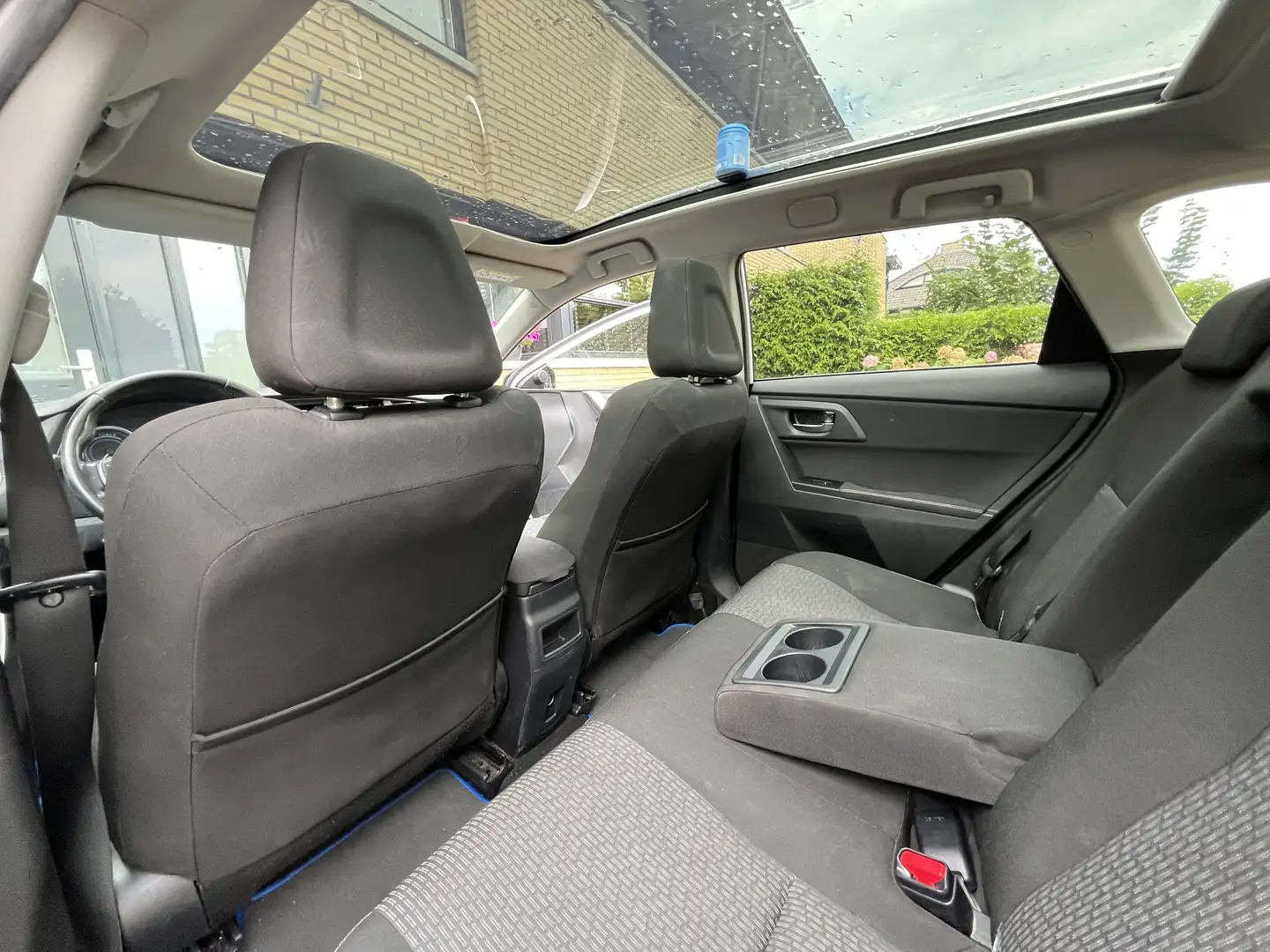 Toyota Auris 1.8 Hybr. L. Top 5 Blanc - 2