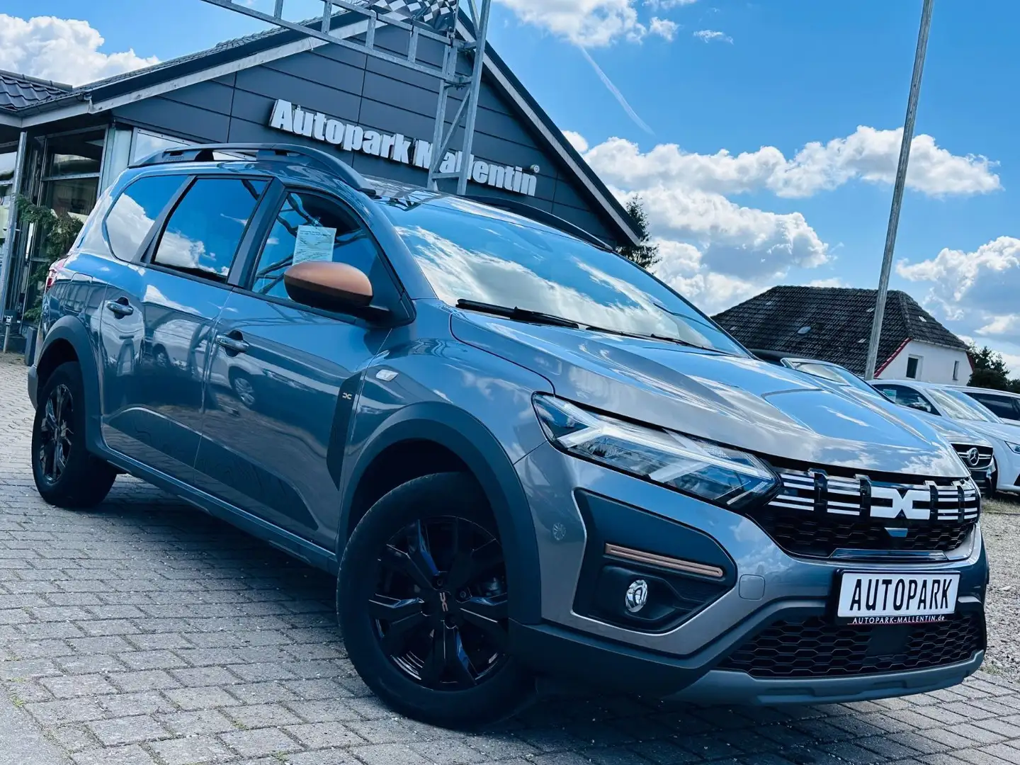 Dacia Jogger Extreme *NAVI*KAMERA*SHZ* Grau - 1