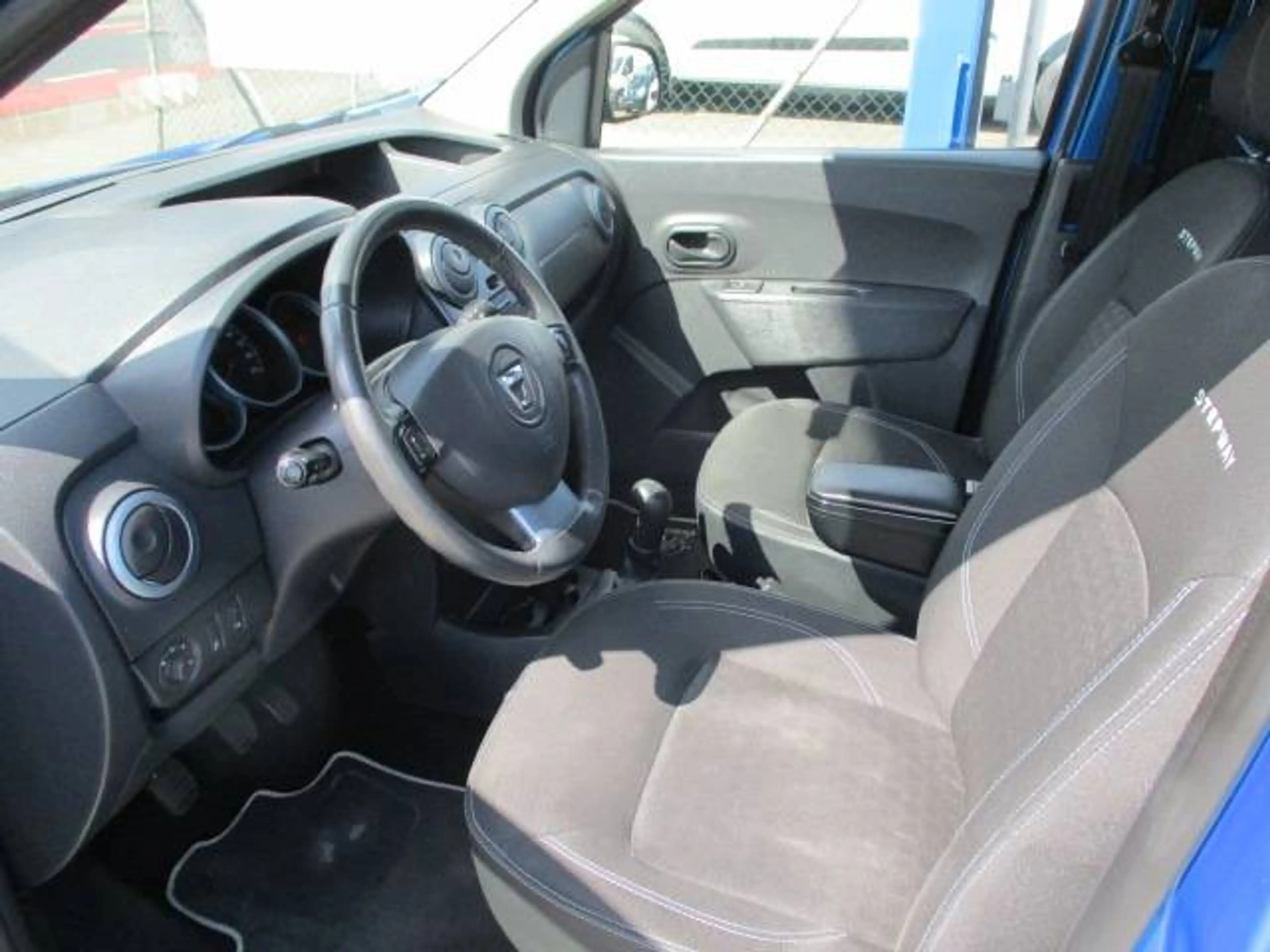 Dacia Dokker Dokker Stepway 1,2 TCe. Klima. Navi. PDC. Kamera — photo 8