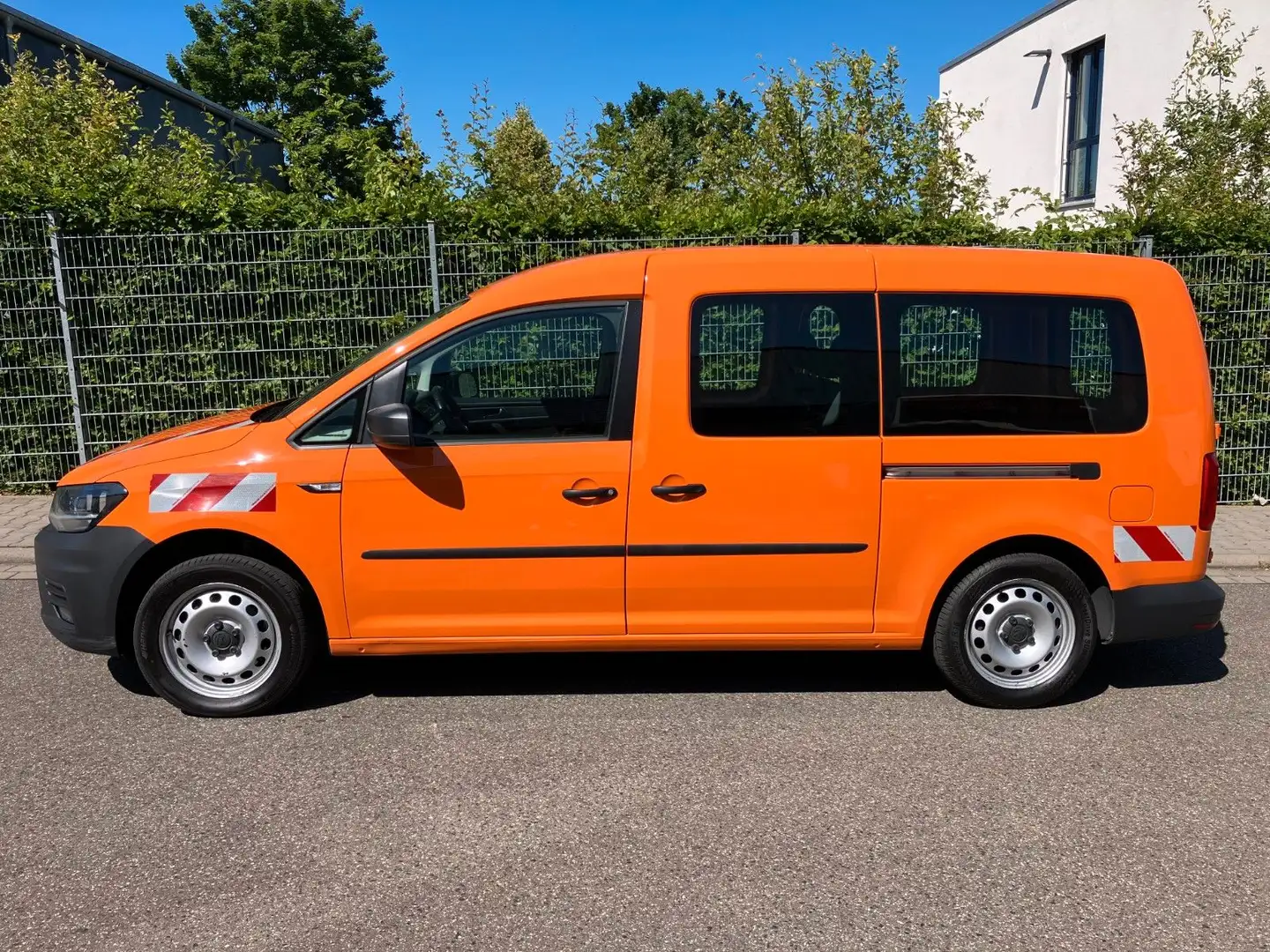 Volkswagen Caddy Maxi 2.0 TDI Kombi  "1.Hand" Naranja - 1