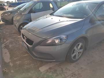 V40 2.0 d2 R-design