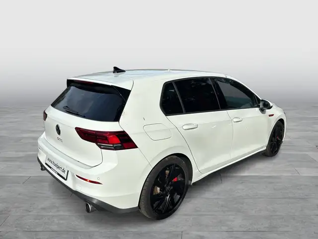 Volkswagen Golf view 5