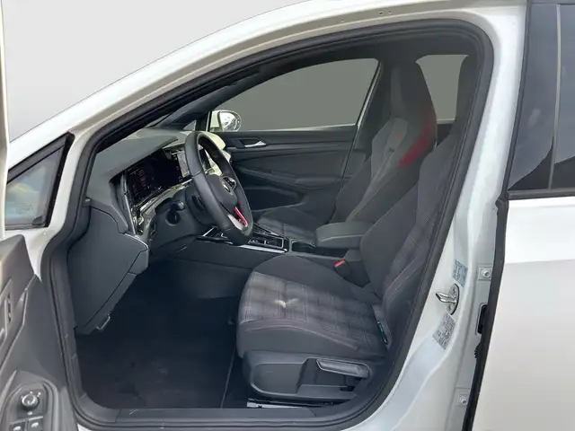 Volkswagen Golf view 10