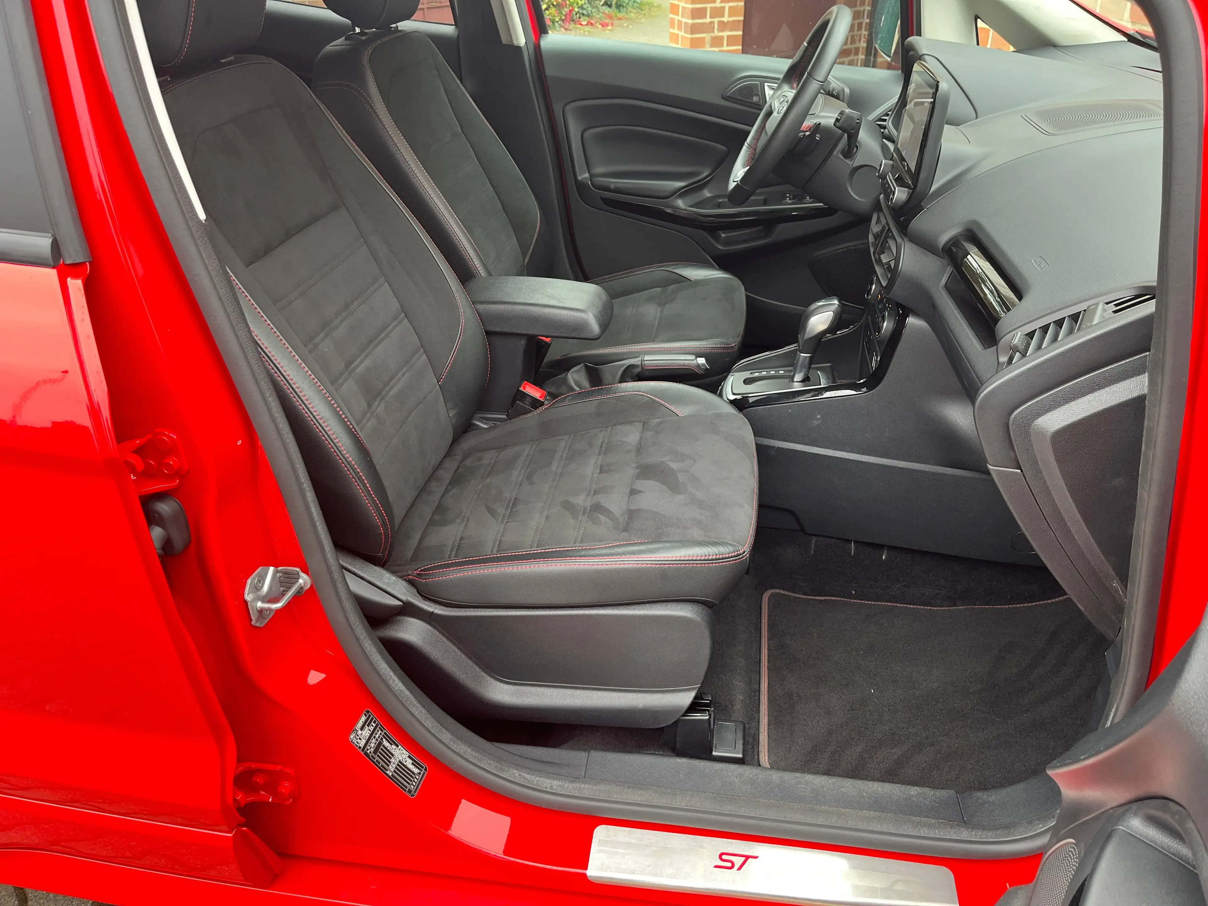 Ford EcoSport ST-Line - Bang&Olufsen - Kamera — photo 11