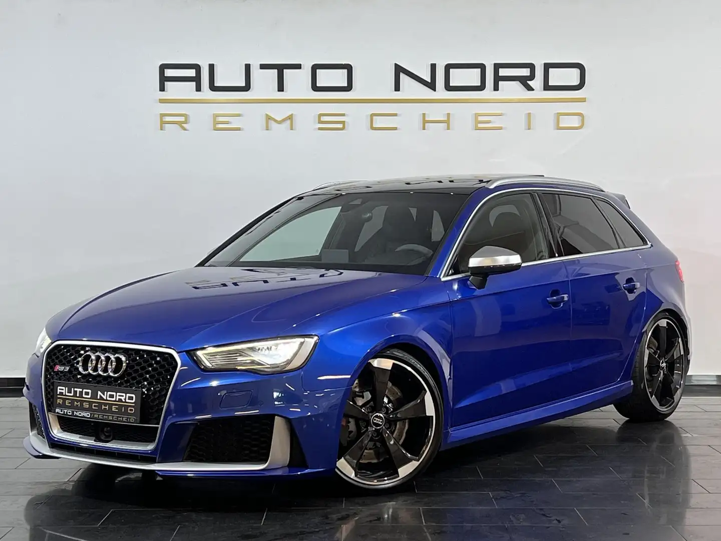 Audi RS3 2.5 TFSI quat*Sport-AGA*Schale*Pano*B&O*ACC* Blau - 1