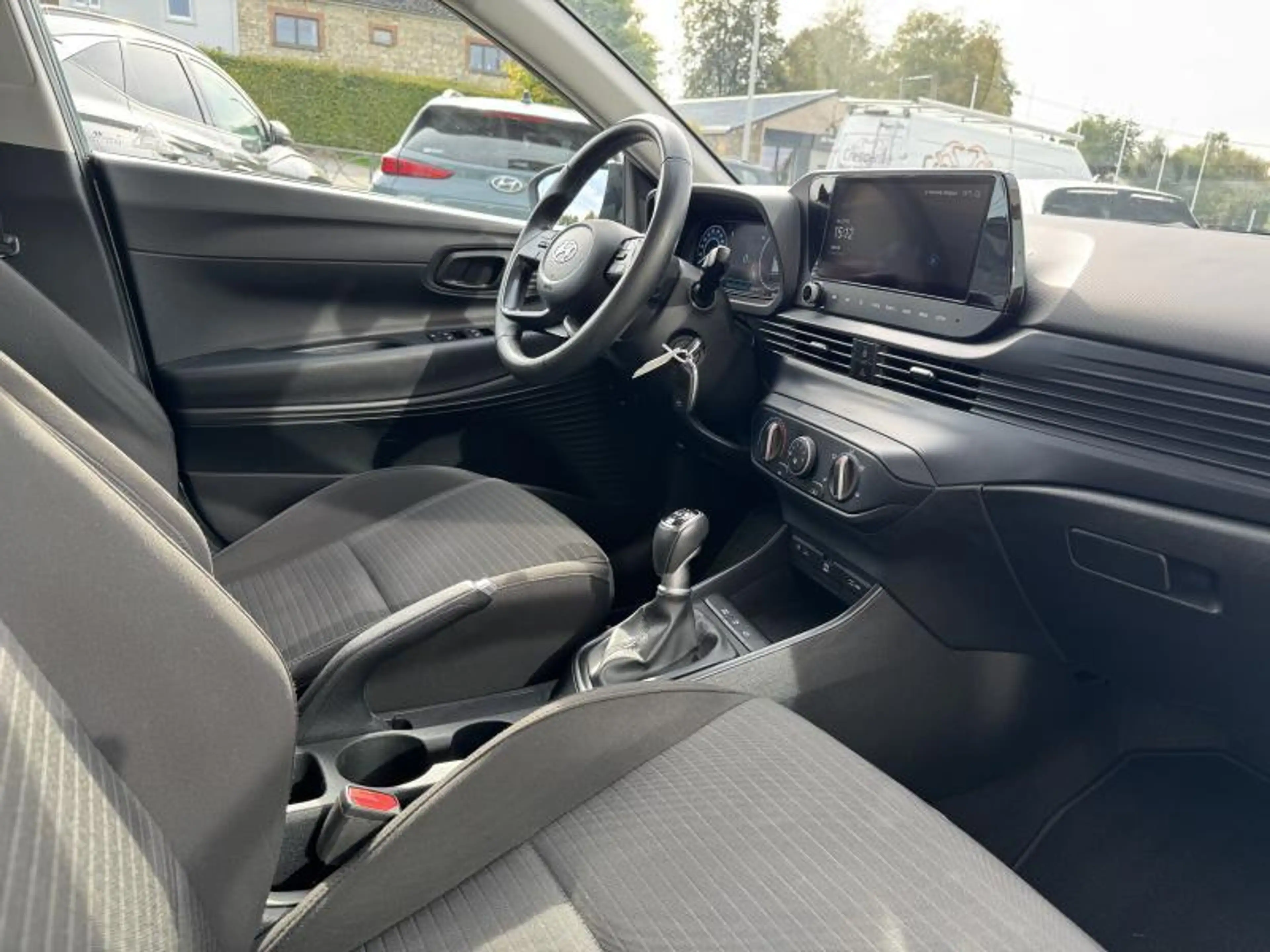 Hyundai i20 1.0 T-Gdi M6 Techno — photo 11