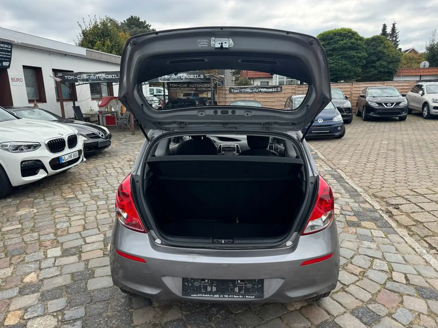 Hyundai i20 5 Star Edition *Klima Grau - 2