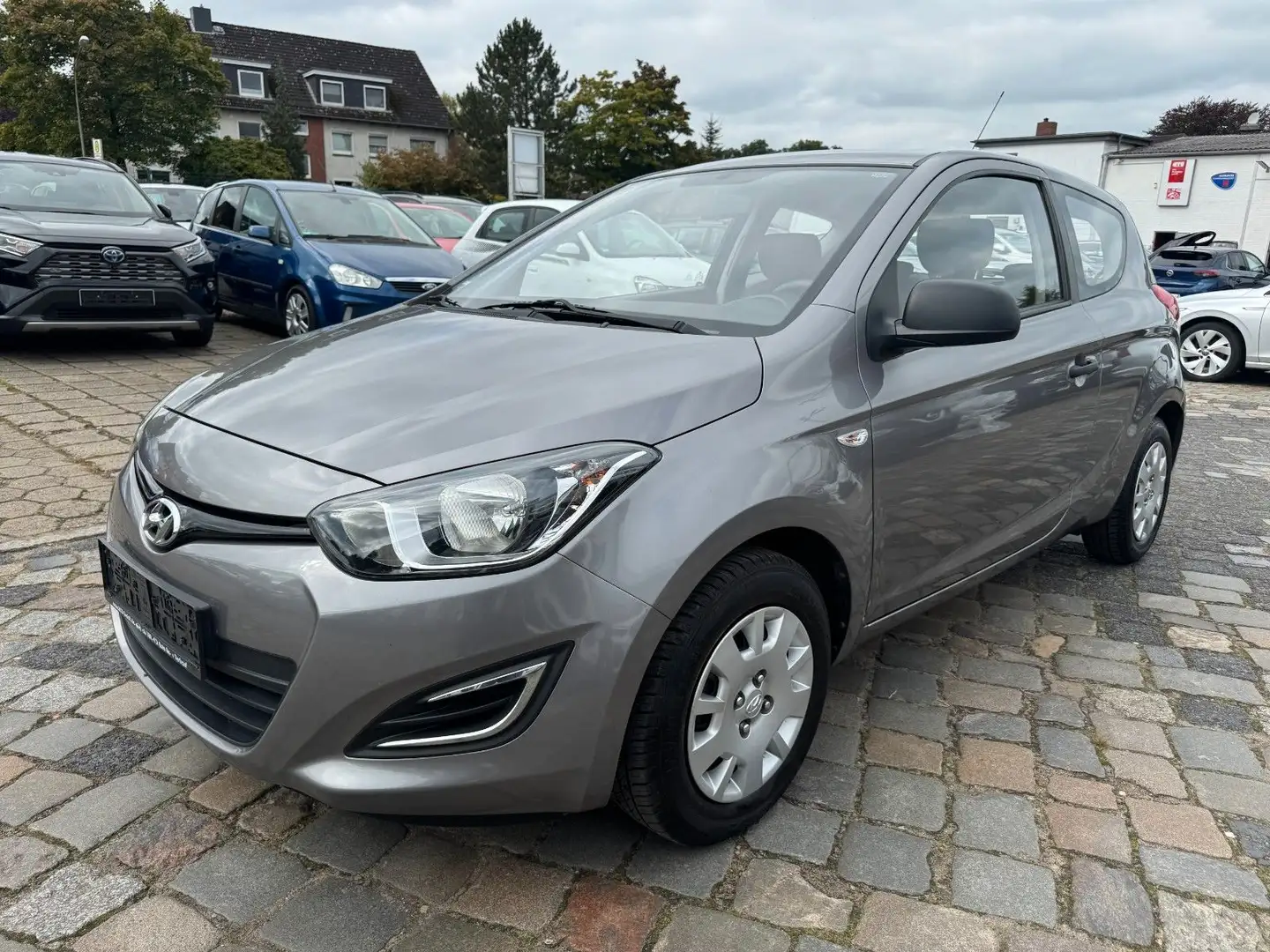 Hyundai i20 5 Star Edition *Klima Grau - 1
