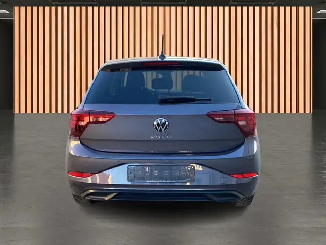 Volkswagen Polo view 6
