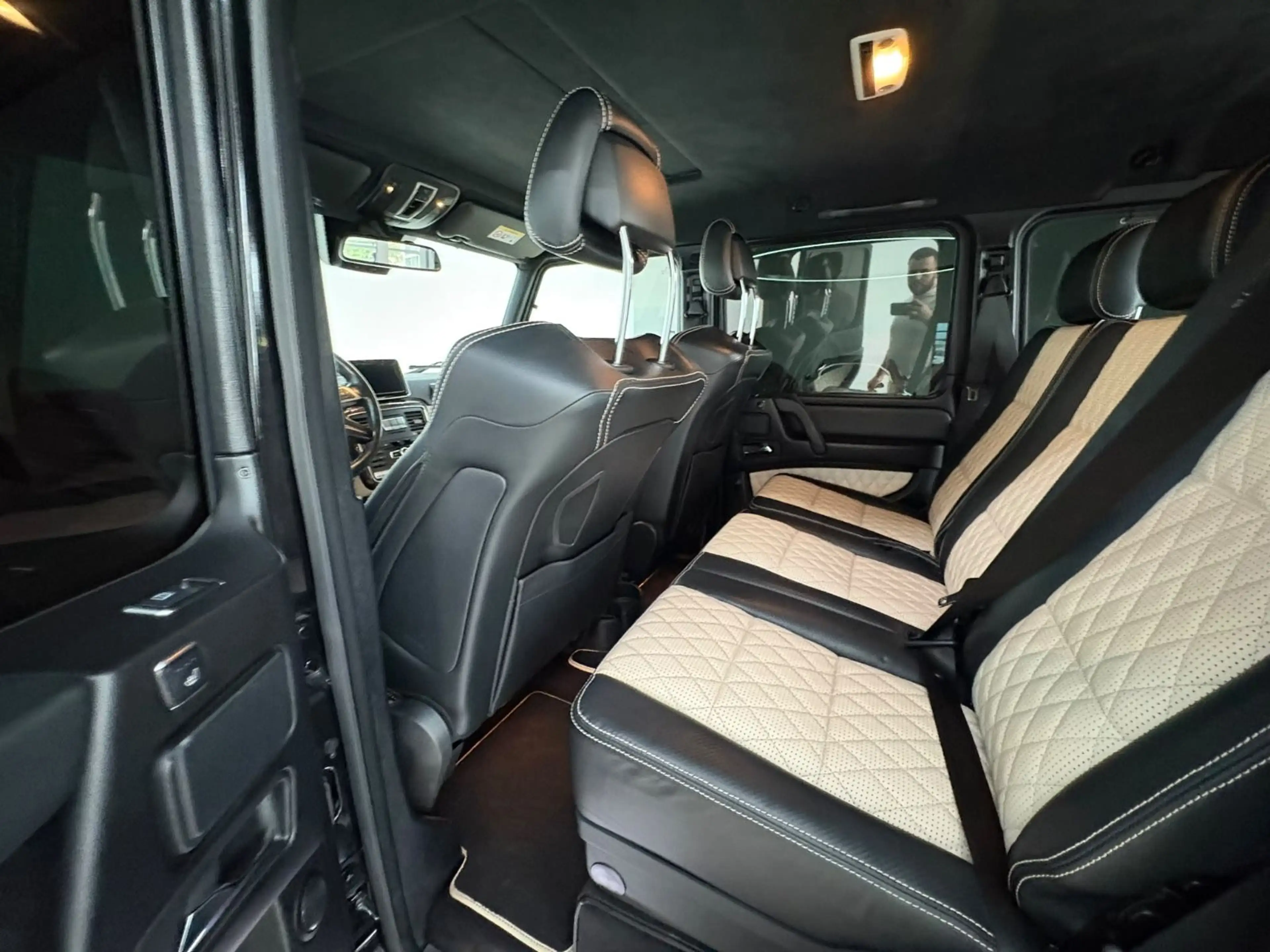 Mercedes-Benz G 63 AMG PANO SHZ 8-Fach harmon/kardon Navi — photo 13