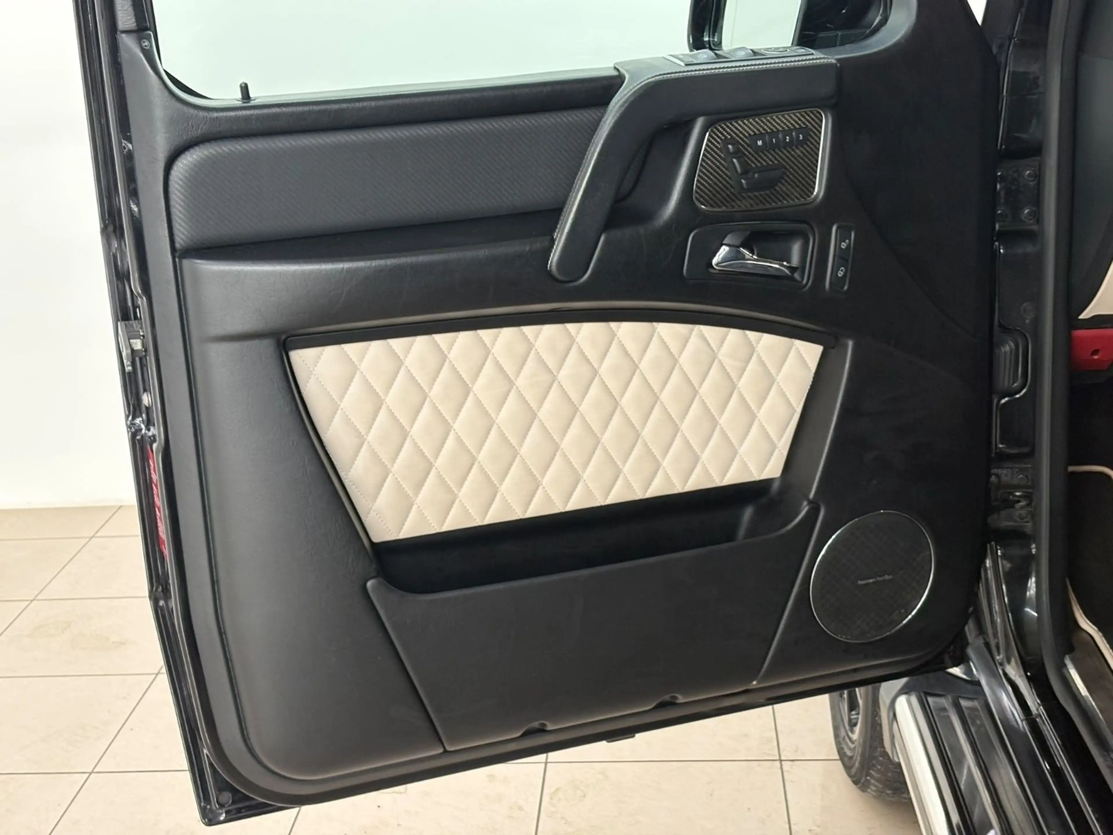 Mercedes-Benz G 63 AMG PANO SHZ 8-Fach harmon/kardon Navi — photo 15