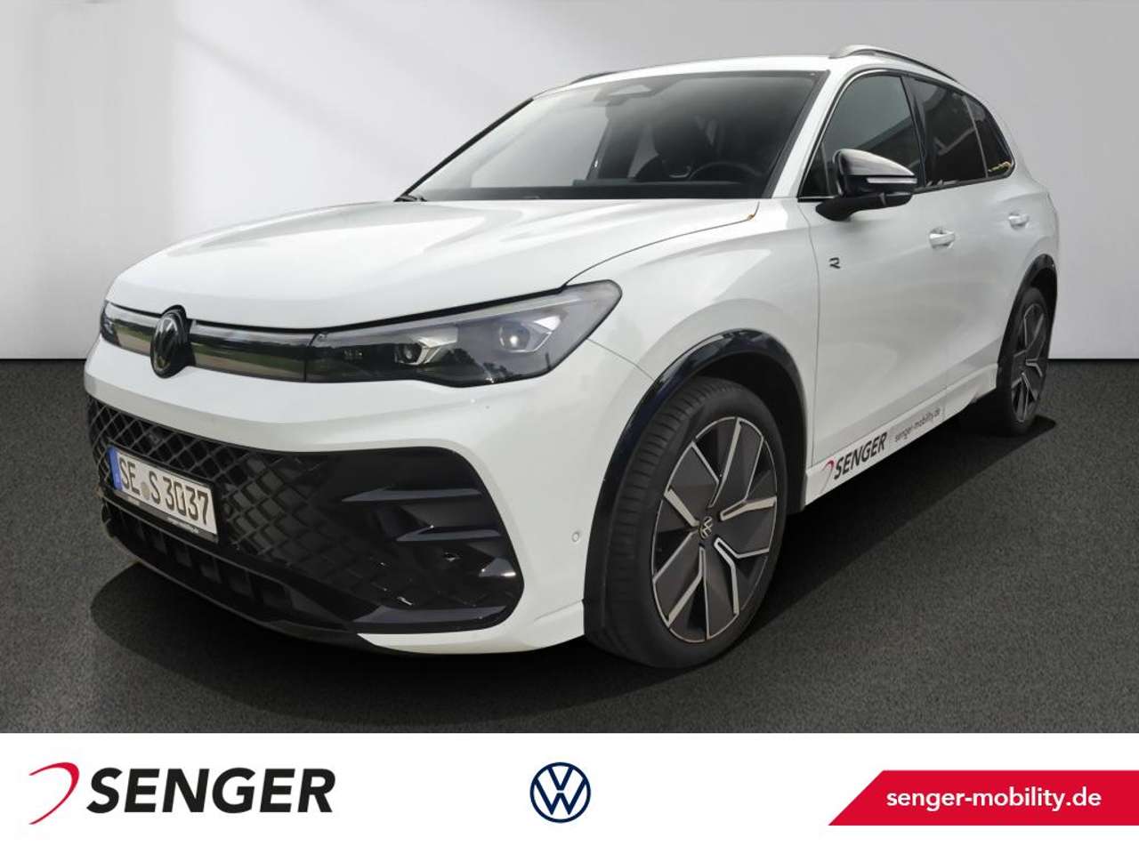 Volkswagen Tiguan — Volkswagen Tiguan 1.5 eTSI R-Line DSG AHK Matrix 360°Kamera