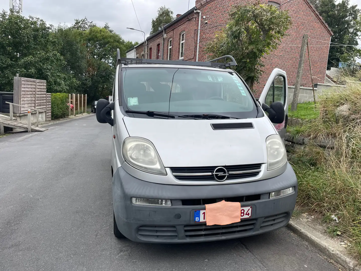 Opel Vivaro Gümüş rengi - 1