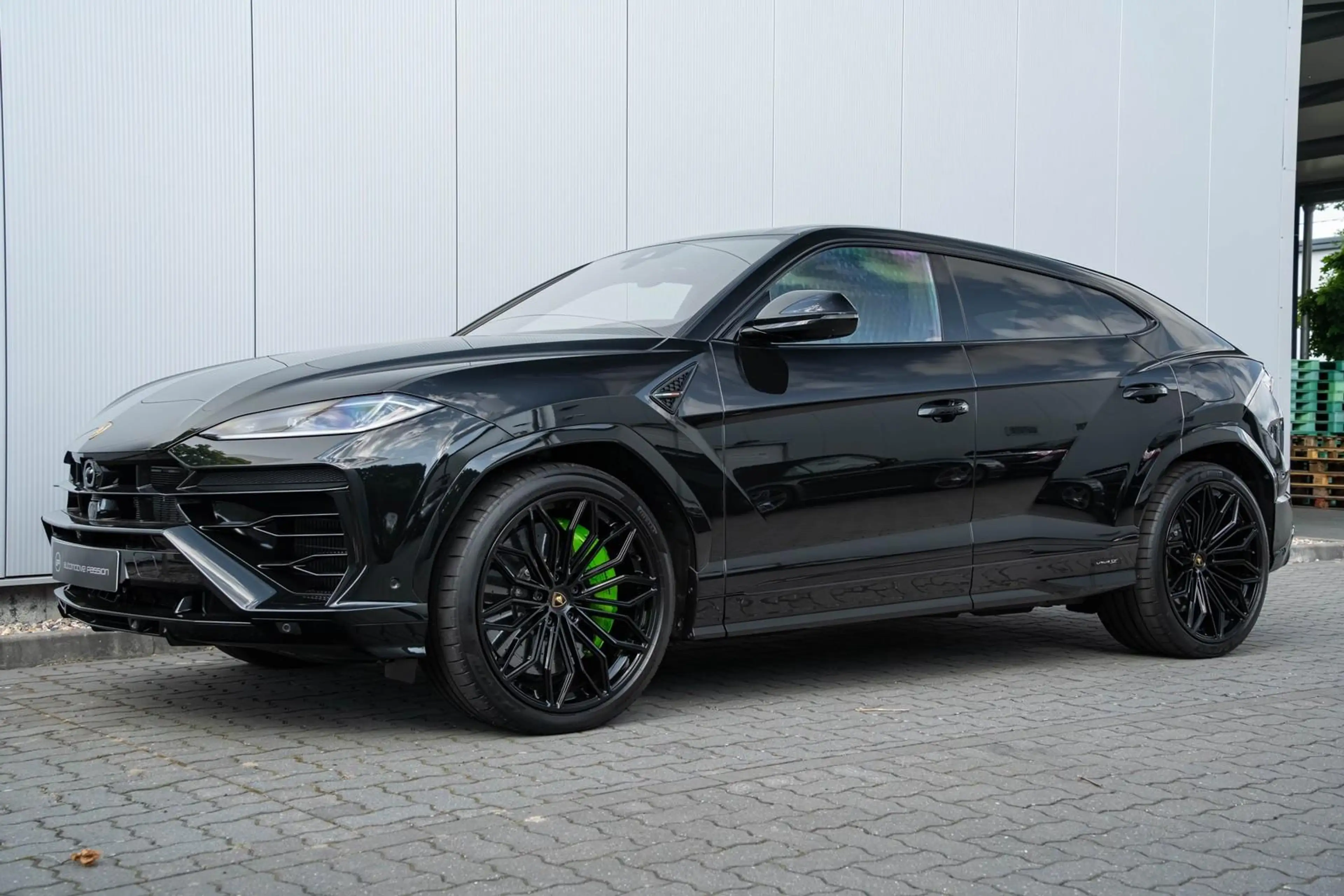 Lamborghini Urus SE *23Zoll*Bang&Olufsen*Panorama*Massage* — photo 3