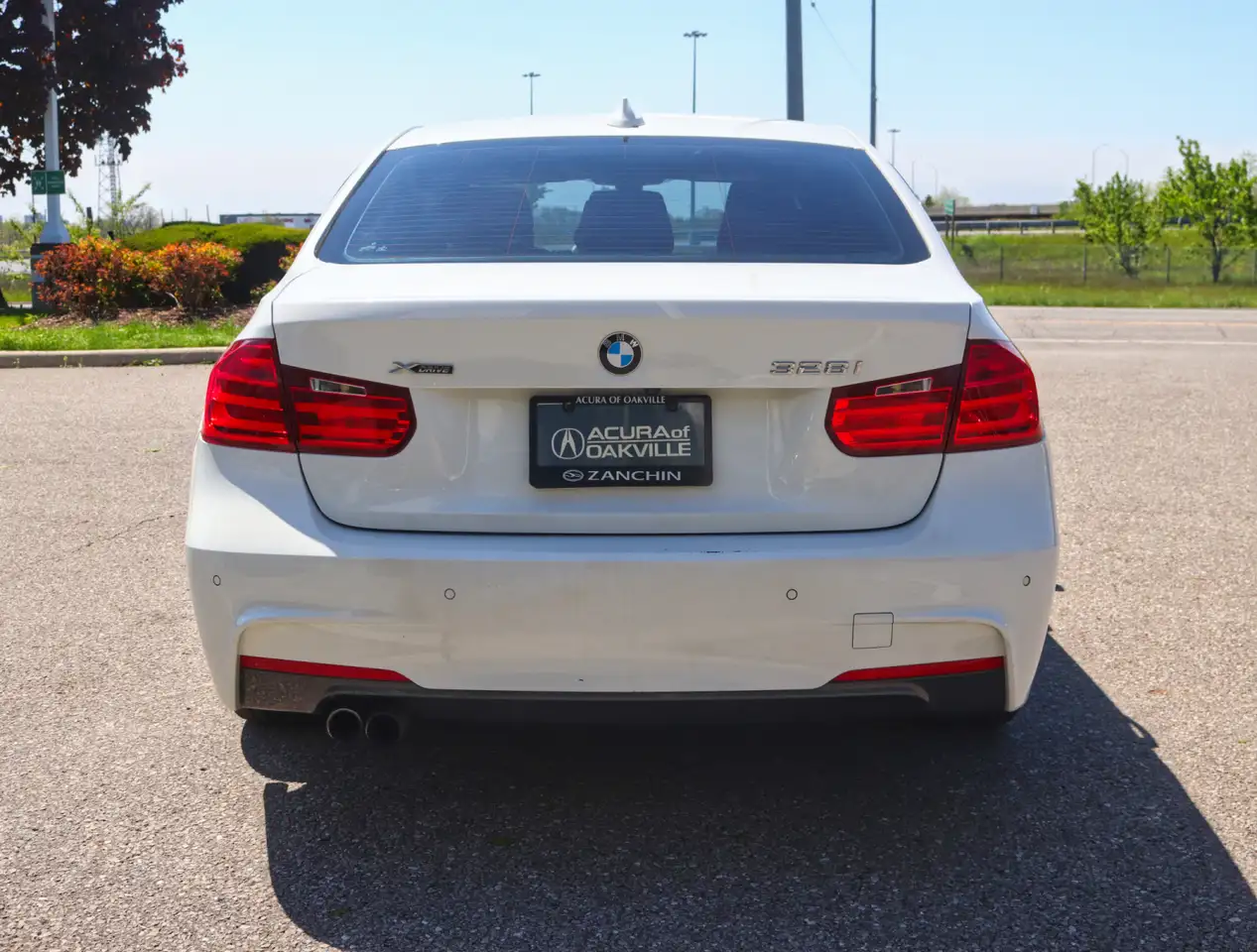 BMW 3 Series снимка BMW 3 Series