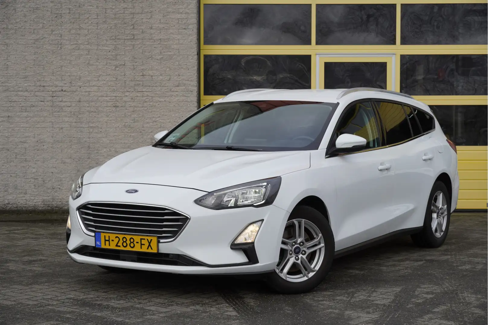 Ford Focus Wagon 1.5 EcoBlue Edition BJ2020 Lmv 16" | Led | P Wit - 1