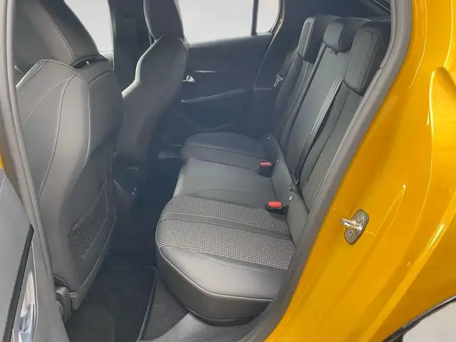 Peugeot 208 view 8