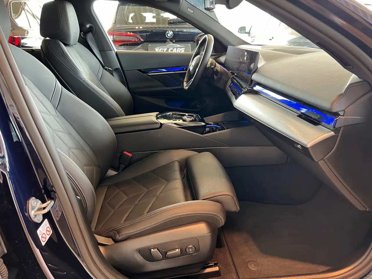 BMW 550 e xDrive Pano B&W Sound Driving Prof Parking Prof Trekhaak Stoelventilatie Travel Pack Comfort, миниатюра 10