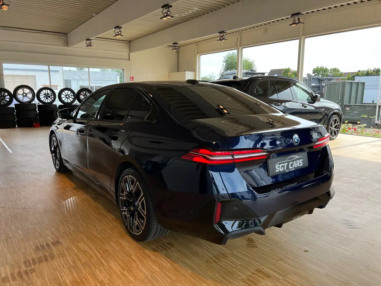 BMW 550 e xDrive Pano B&W Sound Driving Prof Parking Prof Trekhaak Stoelventilatie Travel Pack Comfort, миниатюра 3