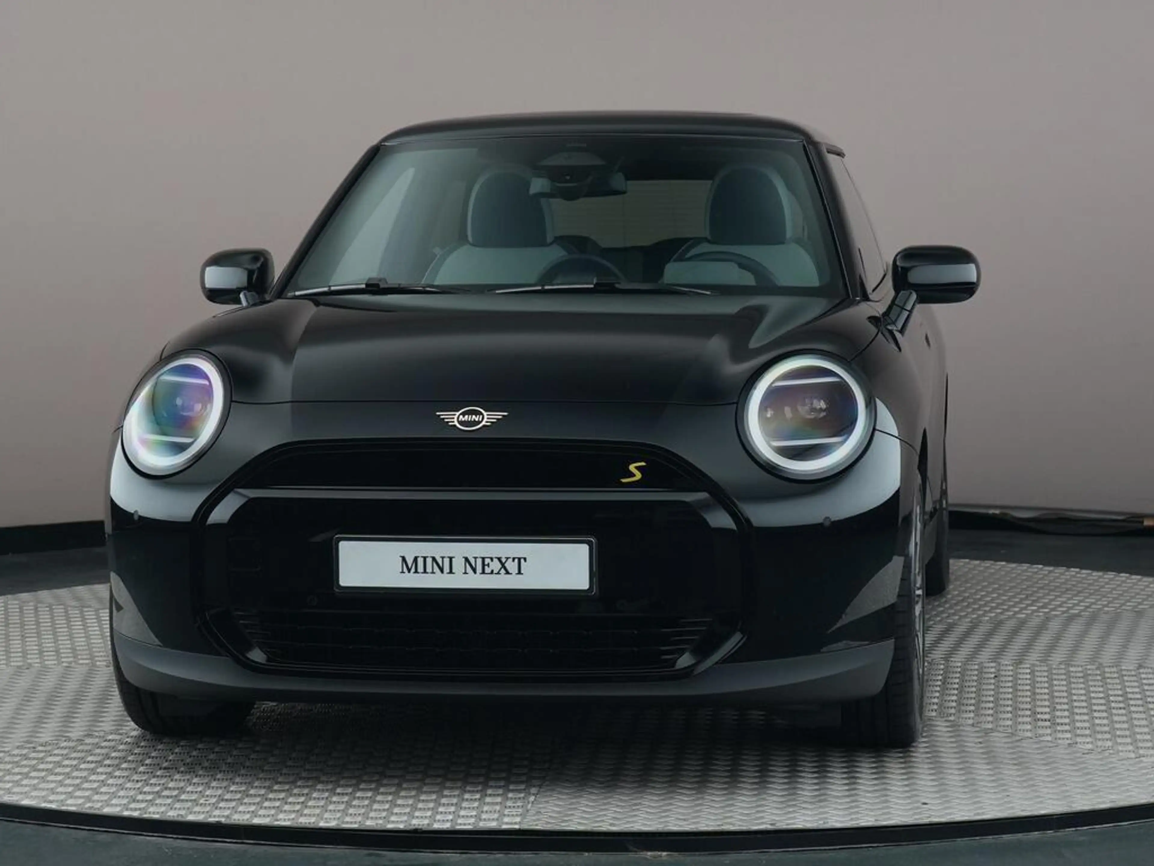 MINI Cooper SE 3-Deurs Classic M 54.2 kWh — photo 2