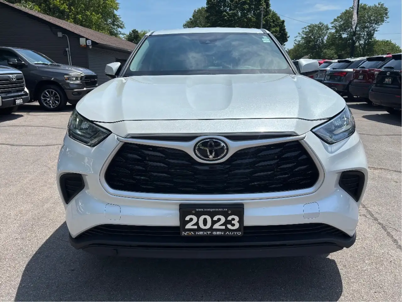 Toyota Highlander снимка Toyota Highlander