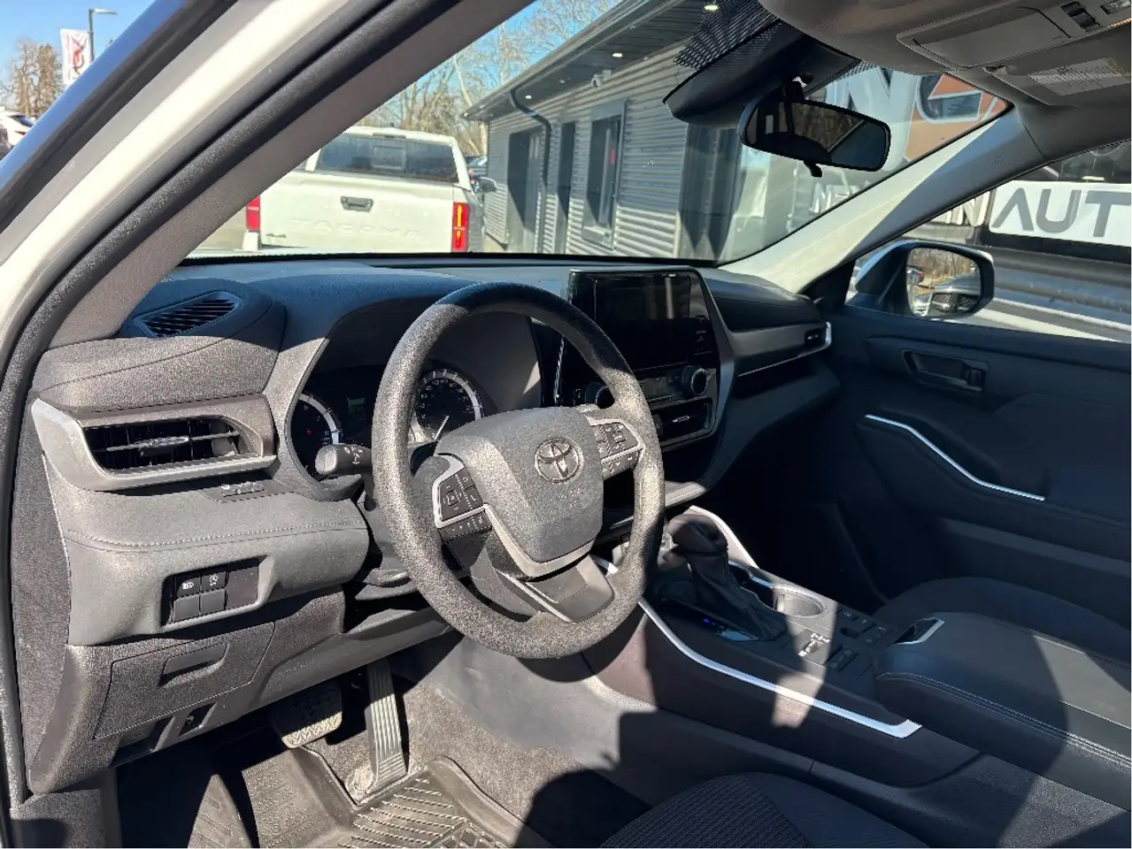 Toyota Highlander снимка Toyota Highlander