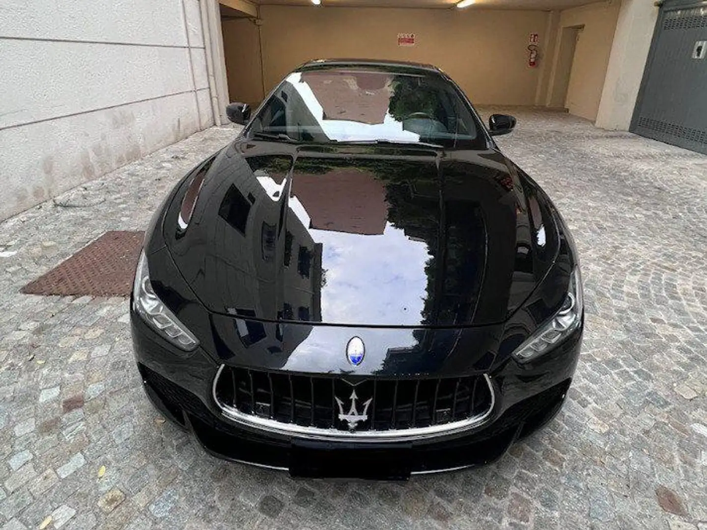 Maserati Ghibli 3.0 V6 ds 275cv auto my18 Fekete - 1
