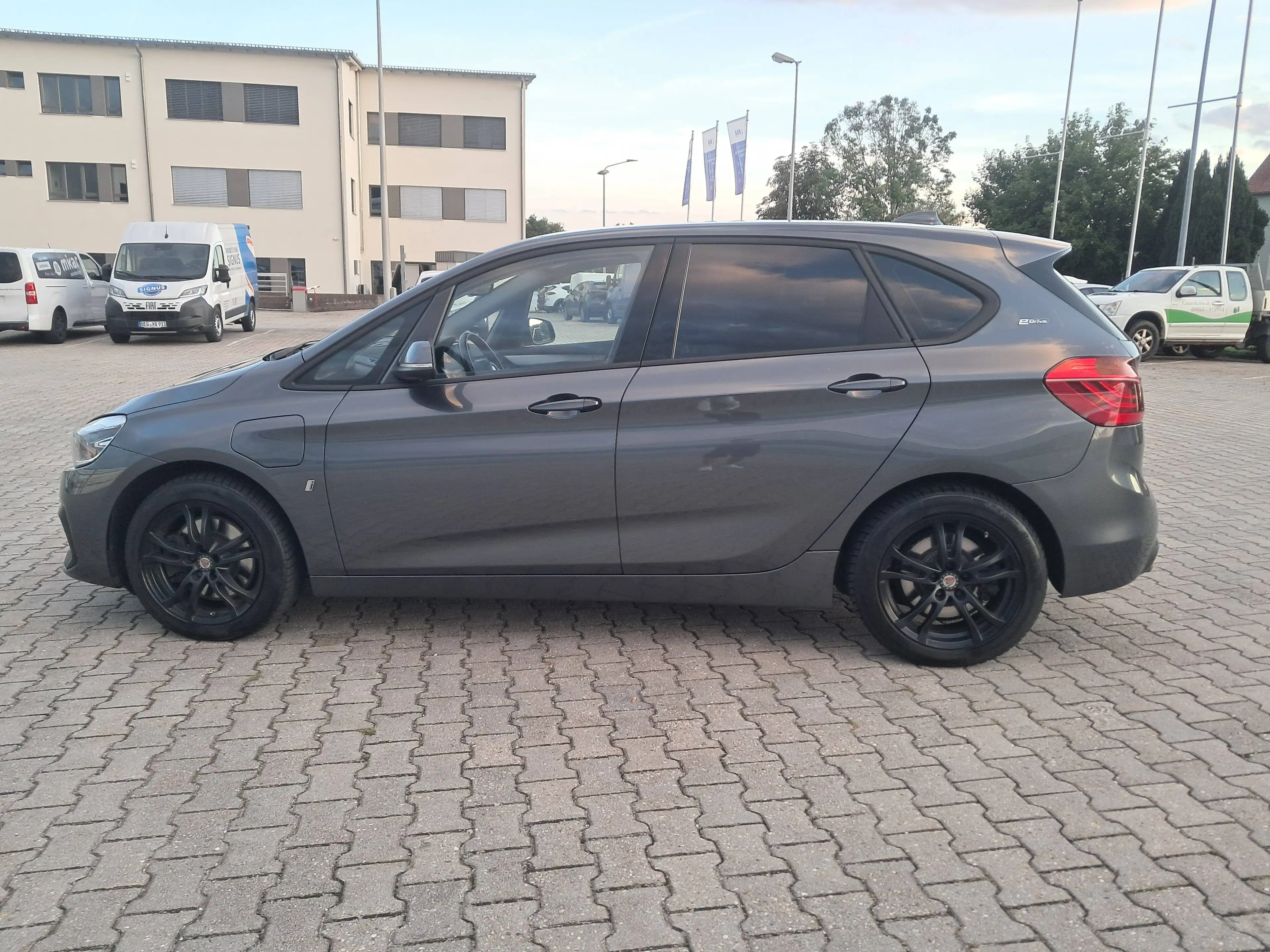 BMW 225 225 xe Advantage-ALLRAD — photo 4