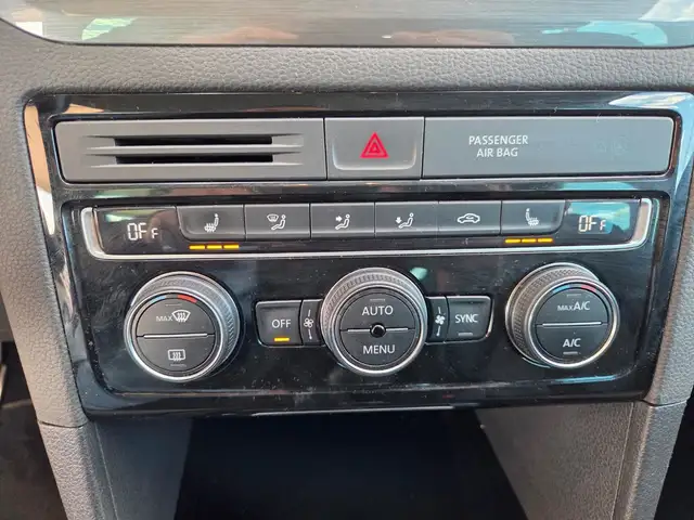 Volkswagen Golf view 15