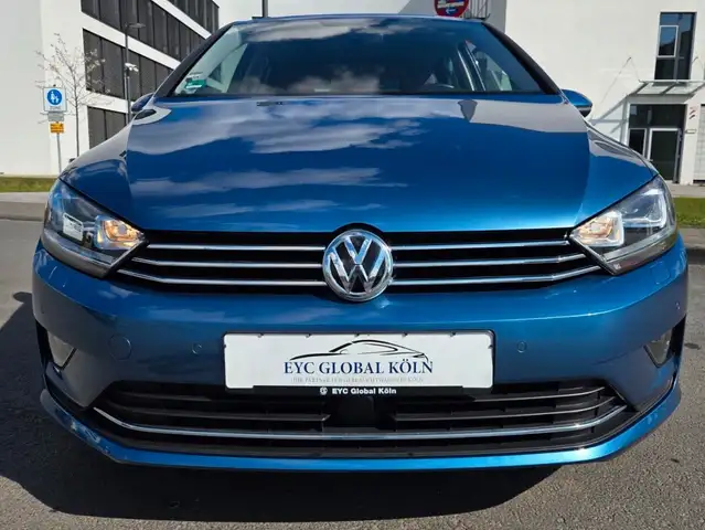 Volkswagen Golf view 8