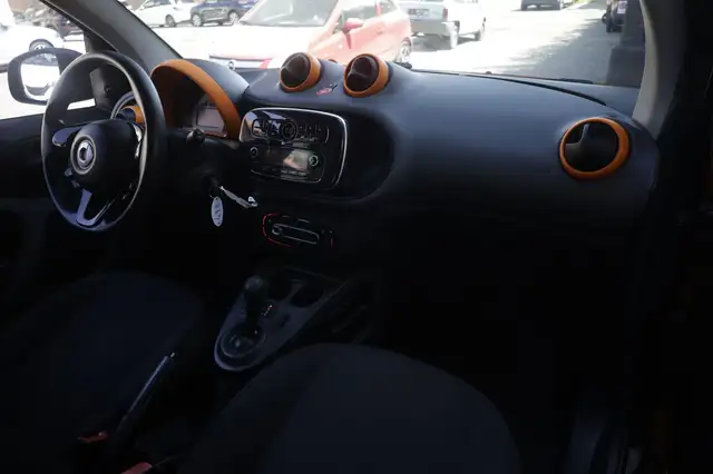 Smart Fortwo view 3