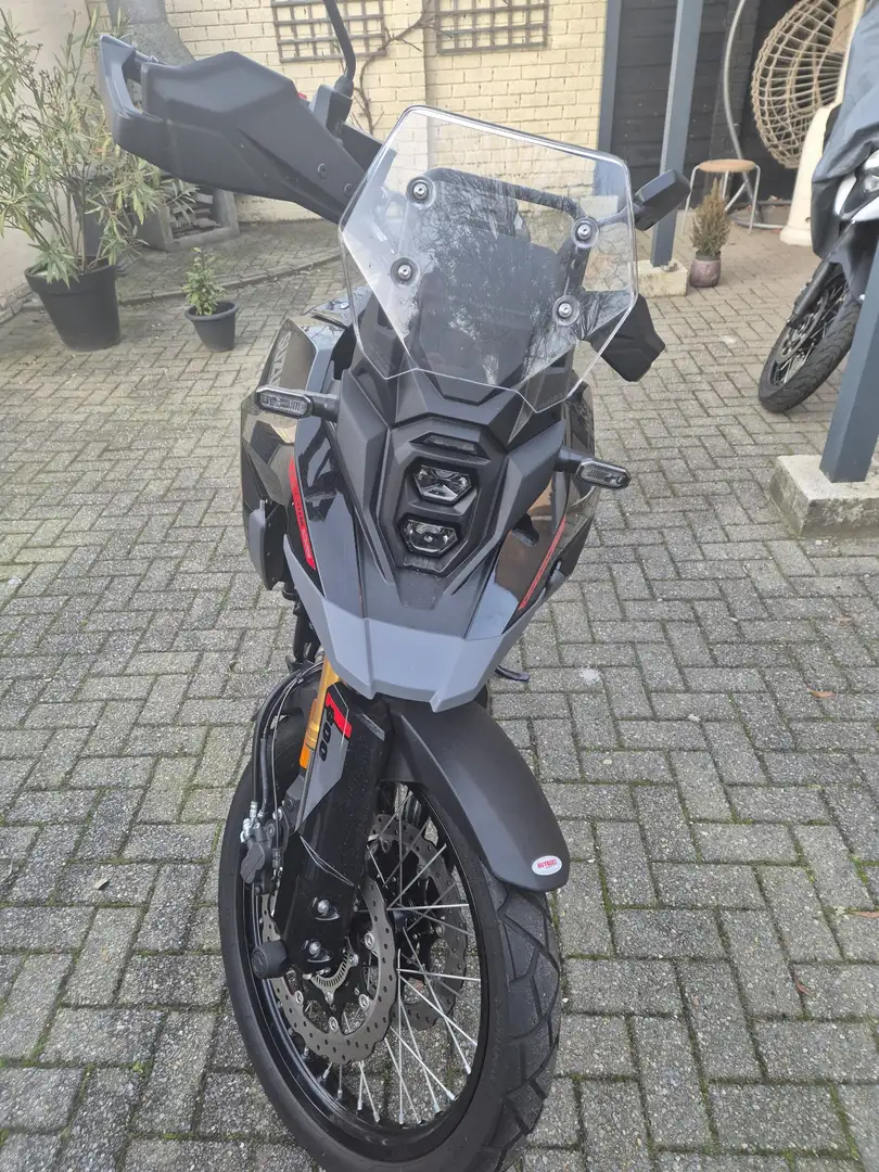Suzuki V-Strom 800DE Negro - 2