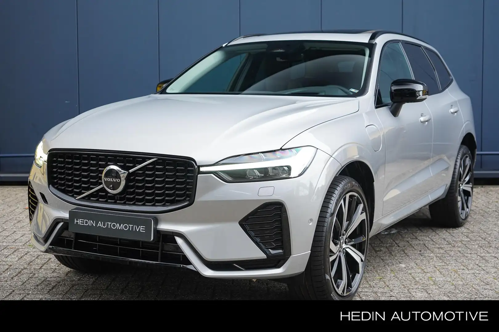 Volvo XC60 2.0 T8 Plug-in hybrid AWD Ultra Dark | Trekhaak | Gris - 1