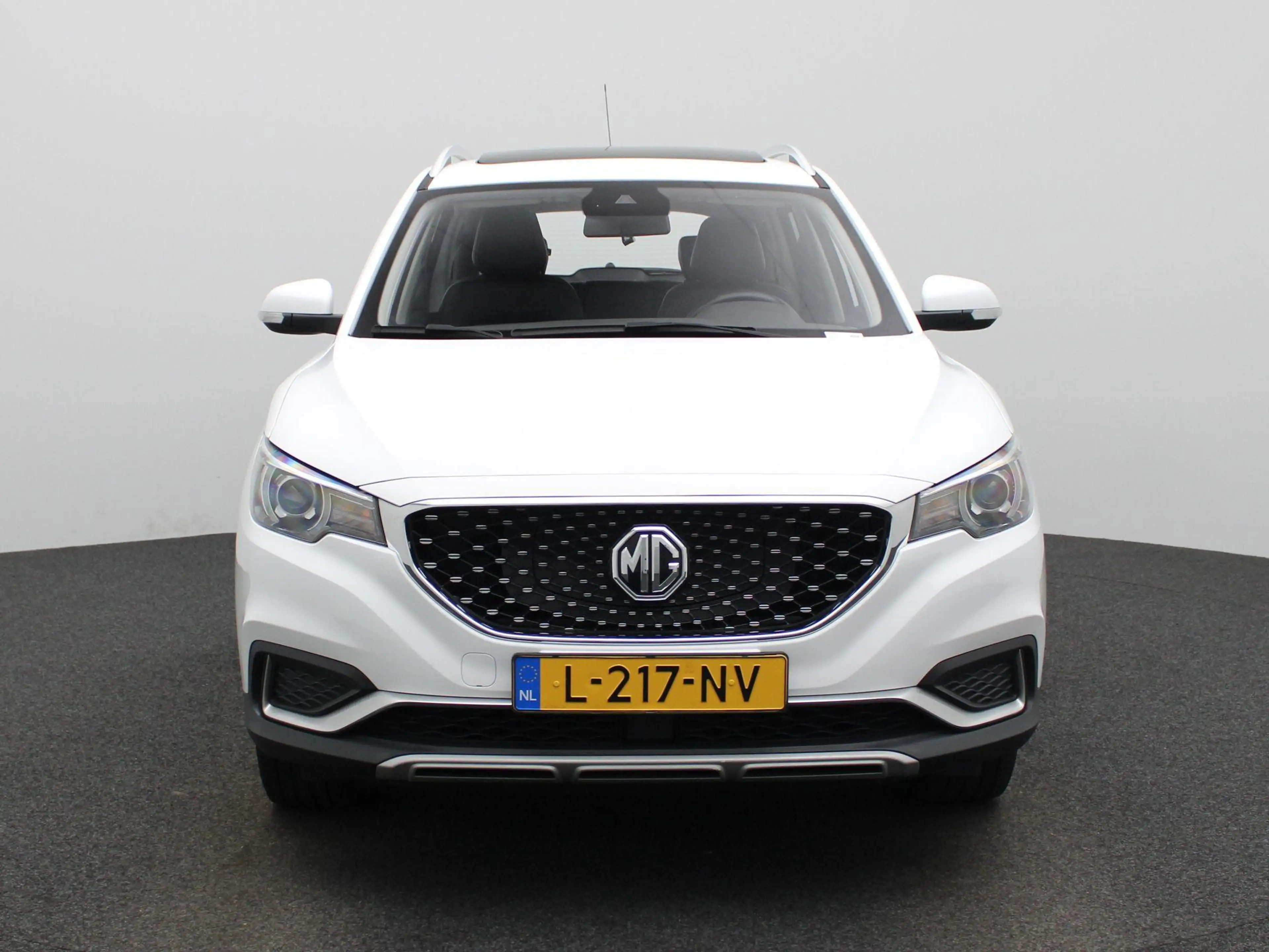 MG ZS MG EV Luxury 45 kWh Mg Mg zs ev — photo 3