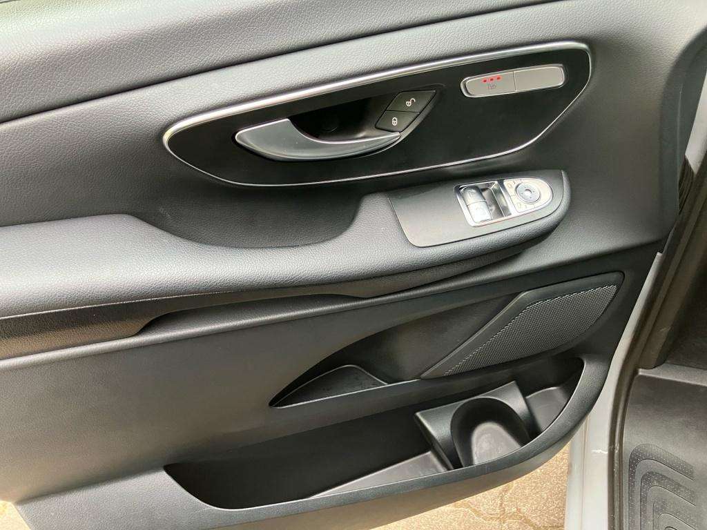 Mercedes-Benz EQV 300