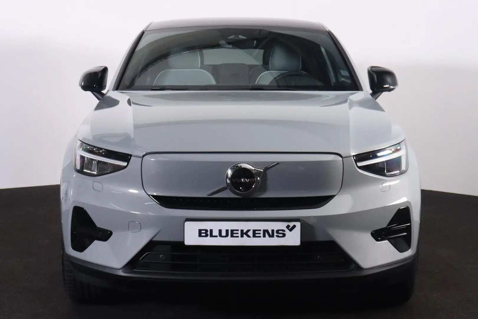 Volvo EC40 Extended Range Core 82 kWh - Panoramadak - Intelli Šedá - 2