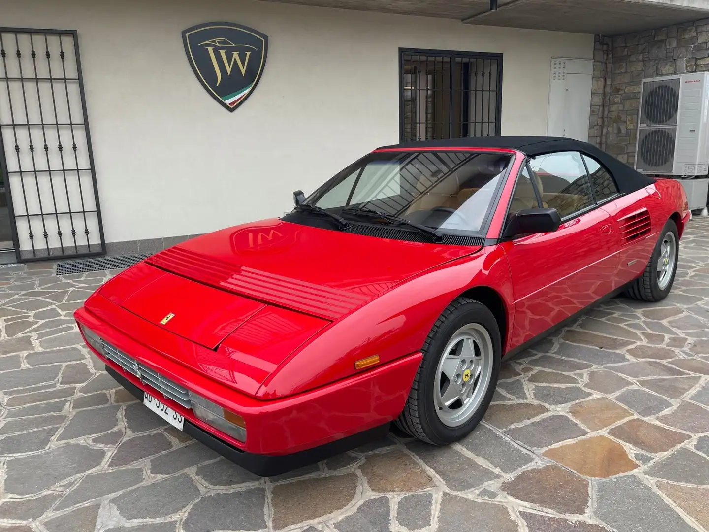 Ferrari Mondial Ferrari Mondial 3.4 T Cabrio Rood - 2