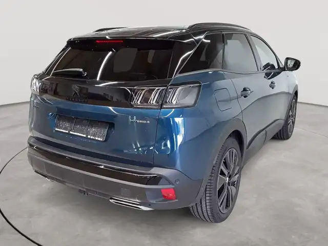 Peugeot 3008 view 4
