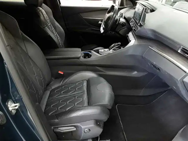 Peugeot 3008 view 8