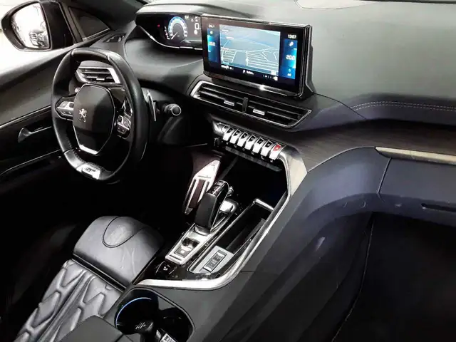 Peugeot 3008 view 9