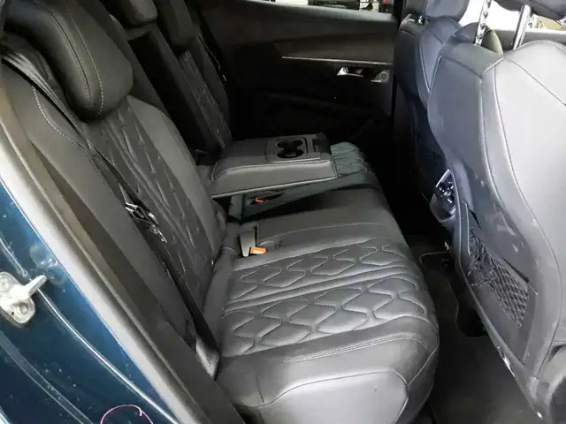 Peugeot 3008 view 14