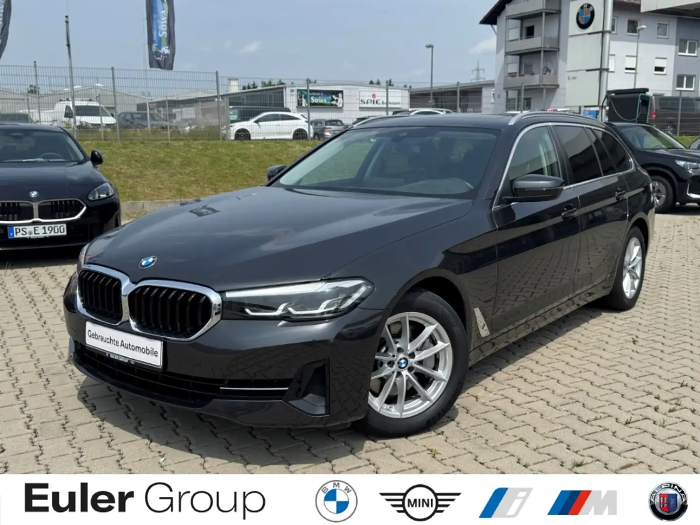 BMW 530 i A Touring AHK Pano Navi LED SHZ Sonnenschutz El. Gris - 1