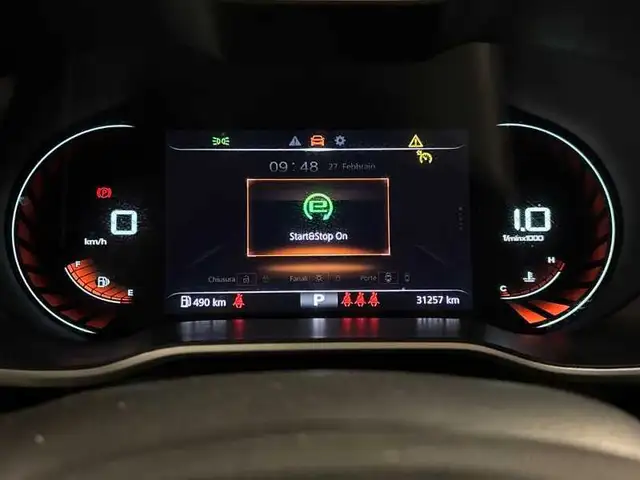 MG ZS view 12