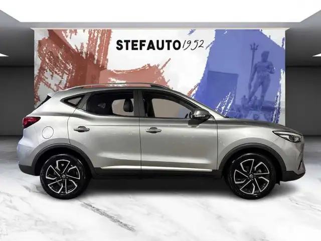 MG ZS view 3