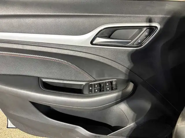 MG ZS view 10