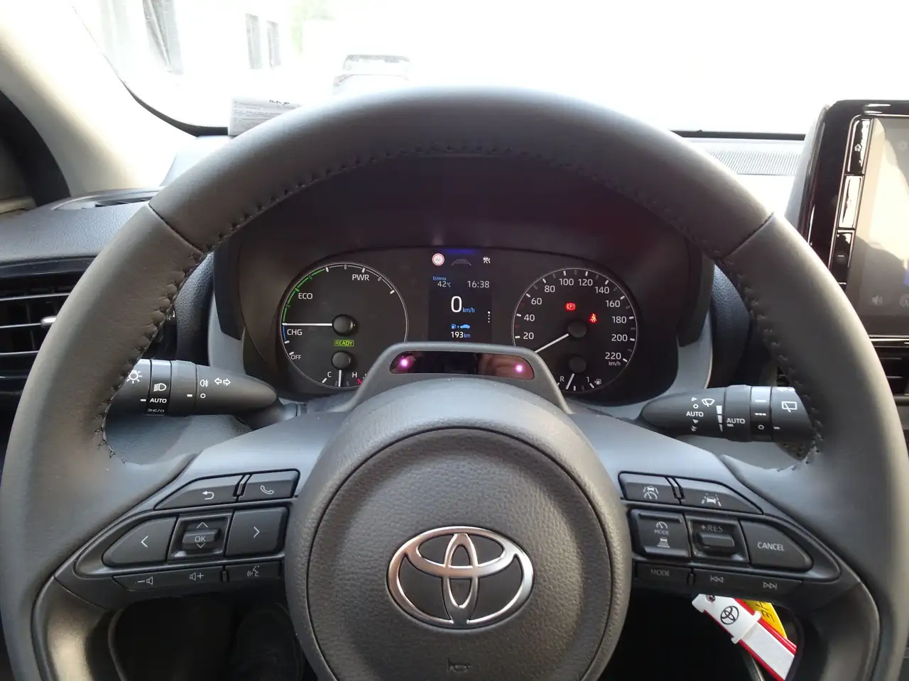 Toyota Yaris 2026 — фото 11