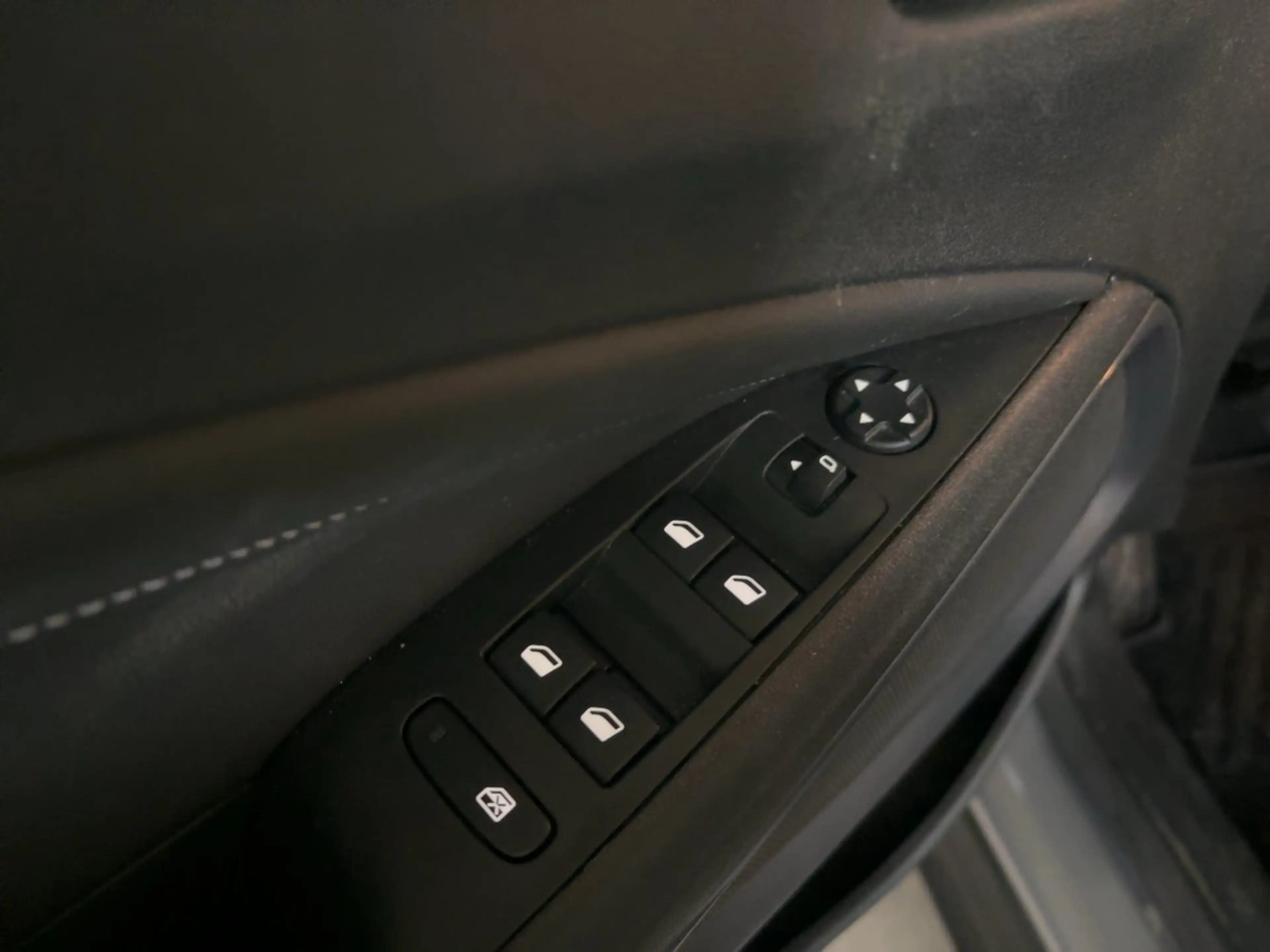 Opel Crossland Elegance LED KeyLess — photo 15