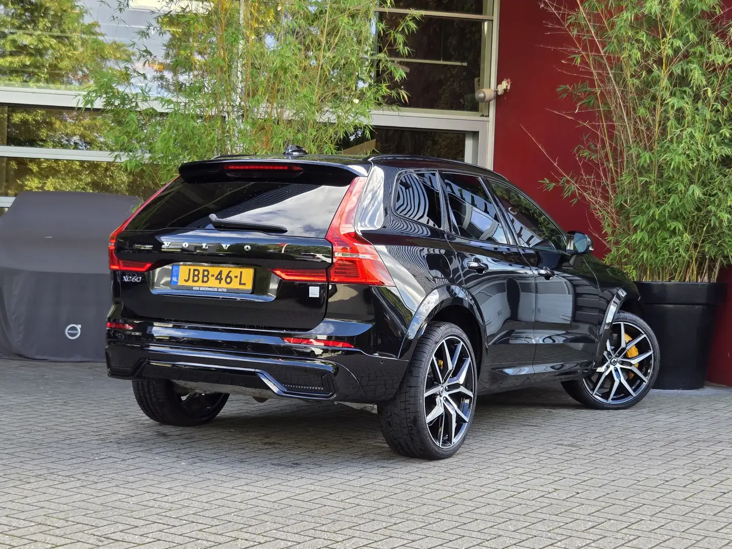 Volvo XC60 2.0 T8 Plug-in hybrid AWD Polestar Engineered | Bo Zwart - 2